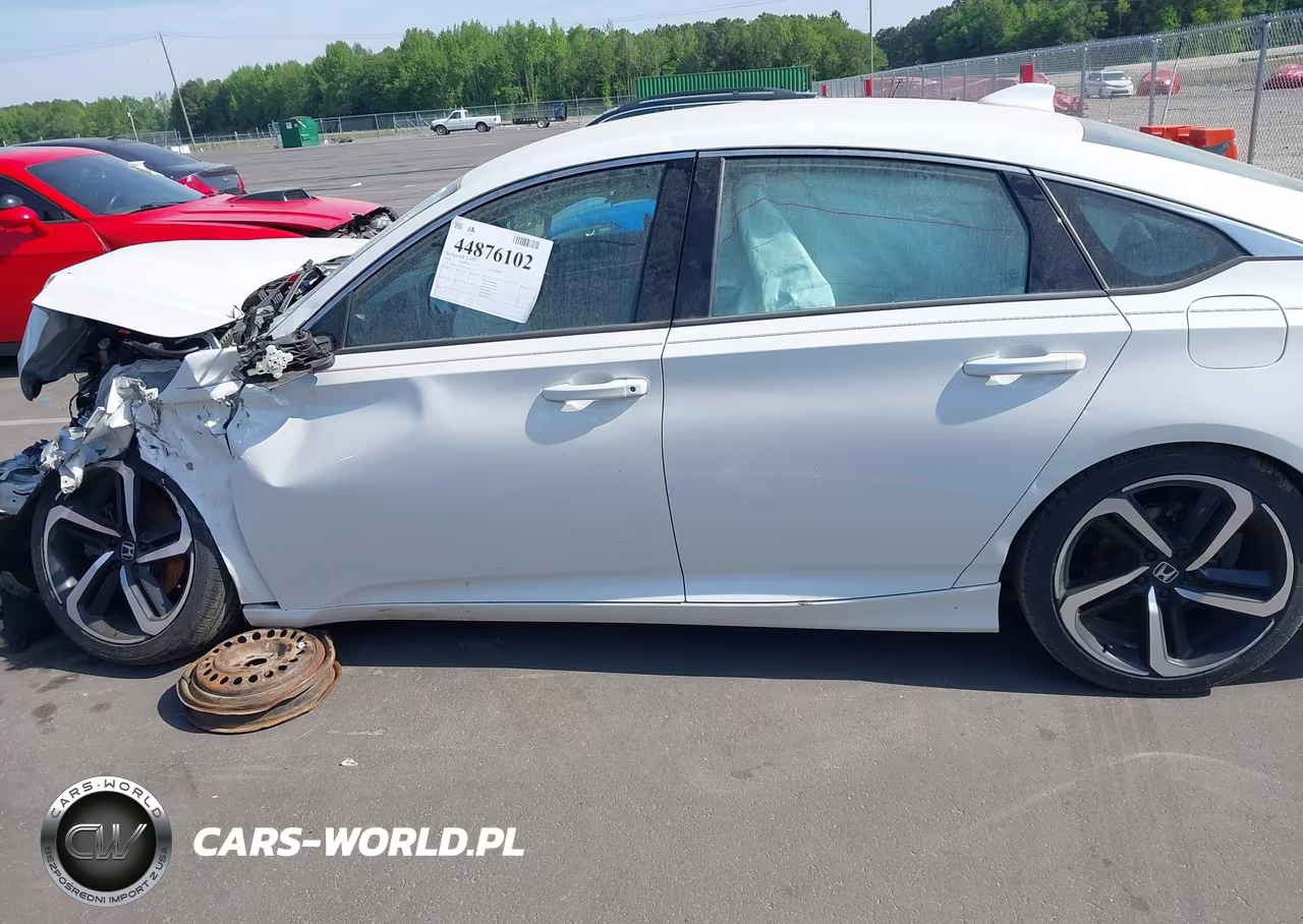 2018 Honda Accord Sport VIN:1HGCV1F33JA075309 - 14