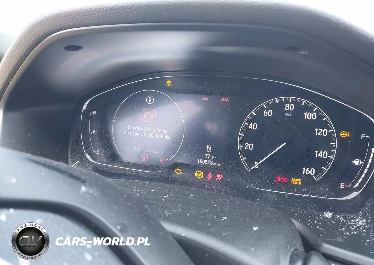 2018 Honda Accord Sport VIN:1HGCV1F33JA075309 - 15