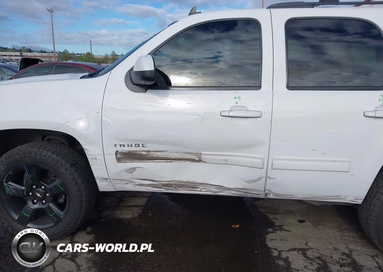 2013 Chevrolet Tahoe Lt VIN:1GNSKBE01DR243722 - 6