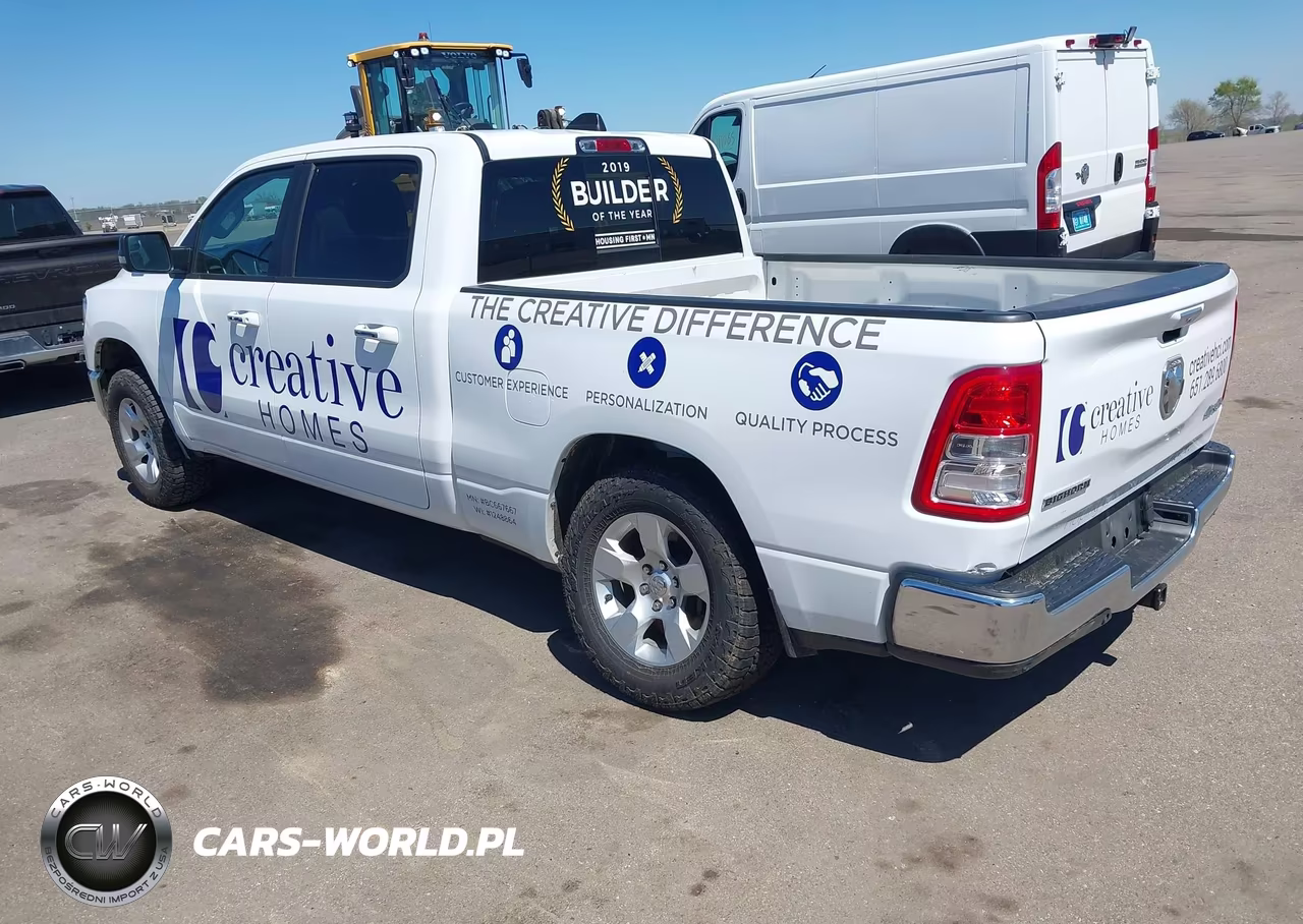 2020 Ram 1500 Big Horn 4X4 6'4 Box VIN:1C6RRFMG3LN274010 - 3