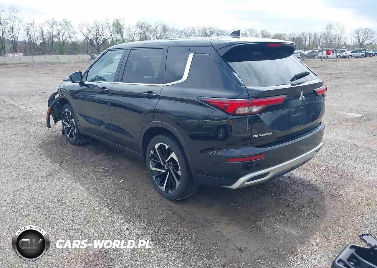 2024 Mitsubishi Outlander Se 2.5 S-Awc-Se Black Edition S-Awc-Se Black Edition W-Pano Roof S-Awc-Se Ralliart S-Awc VIN:JA4J4VA83RZ030252 - 3