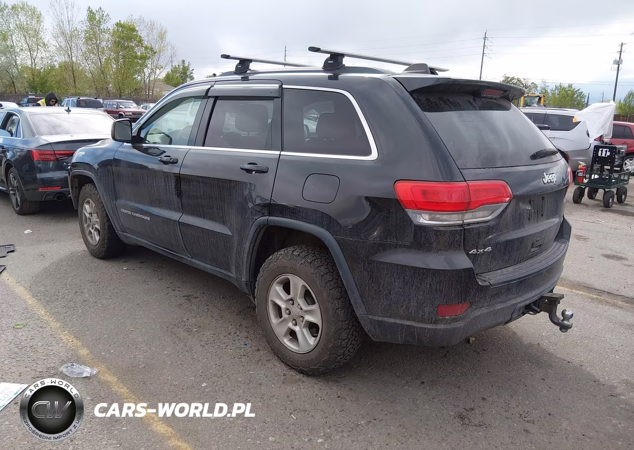 2016 Jeep Grand Cherokee Laredo VIN:1C4RJFAG7GC421032 - 3