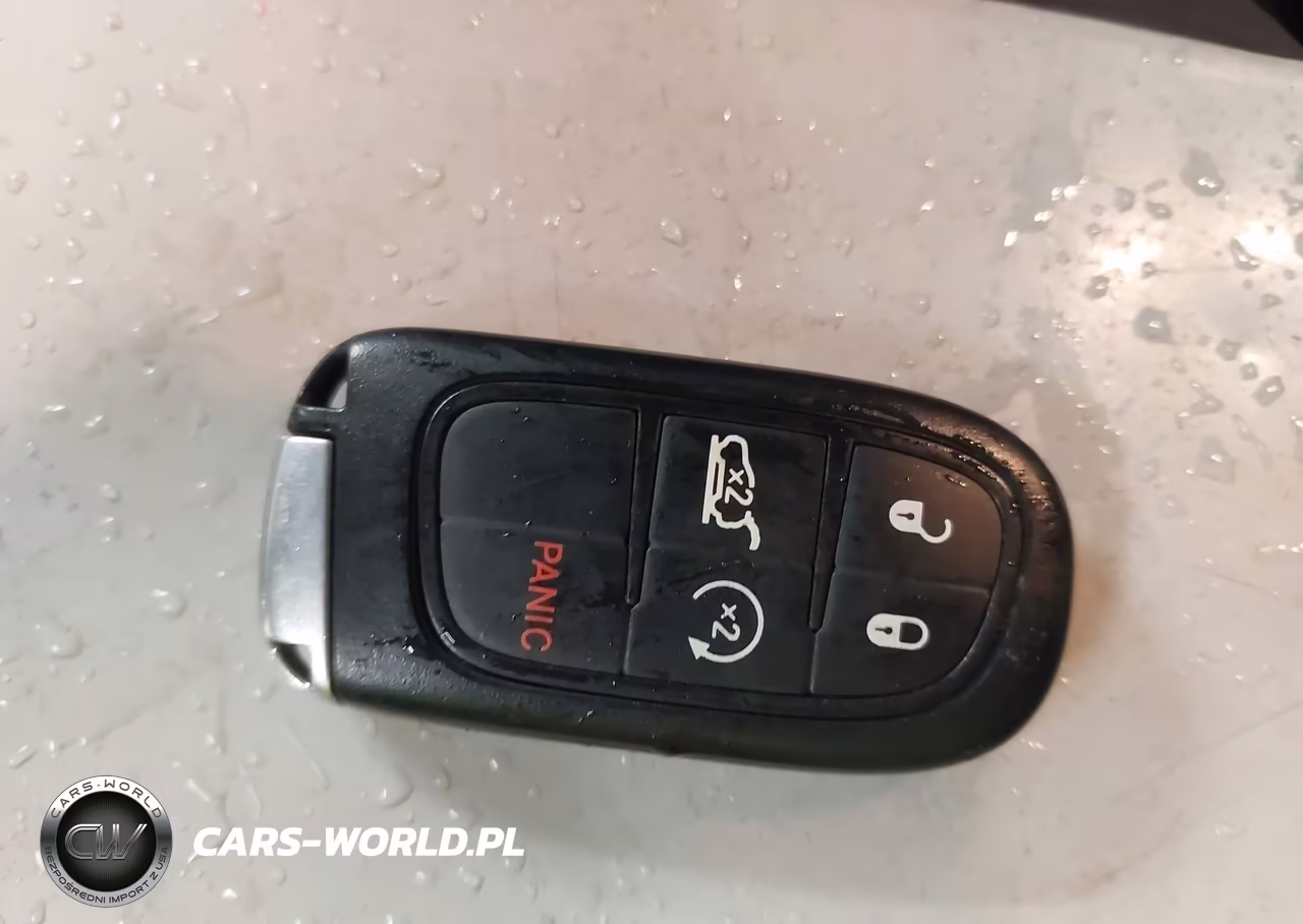 2019 Jeep Cherokee Latitude Plus 4X4 VIN:1C4PJMLN8KD146989 - 11