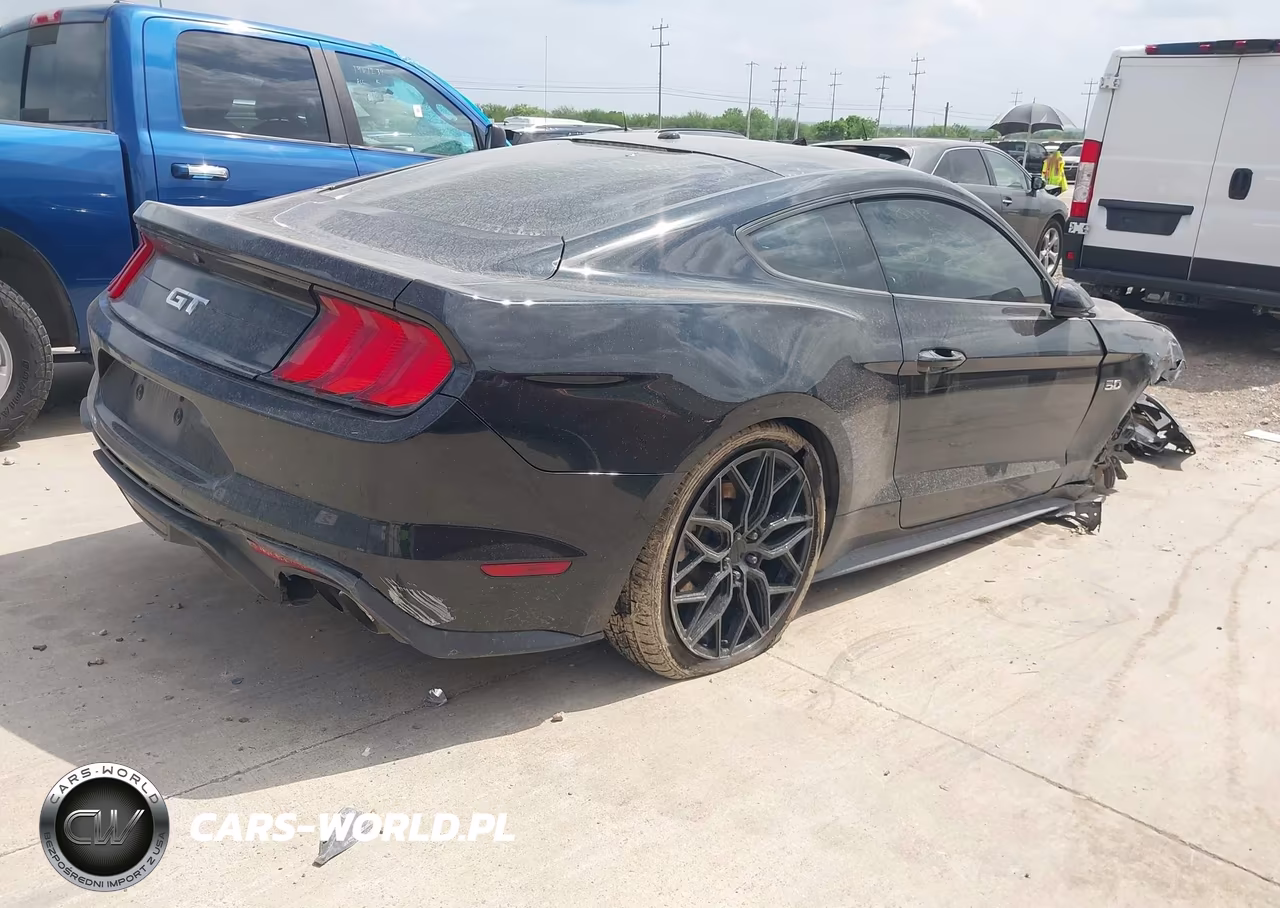 2020 Ford Mustang Gt Fastback VIN:1FA6P8CF5L5137923 - 4