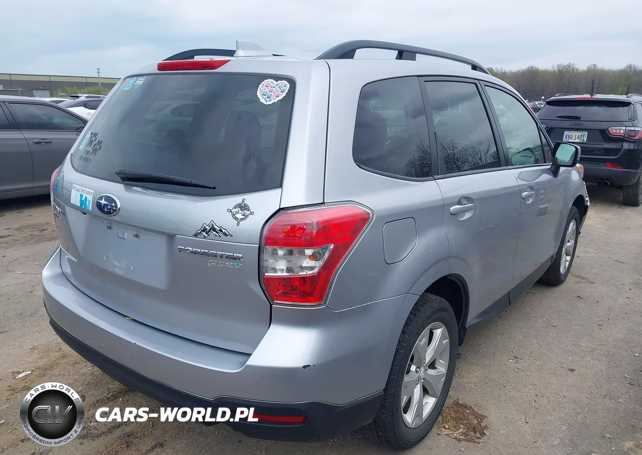 2016 Subaru Forester 2.5I Premium VIN:JF2SJADC2GH535926 - 4