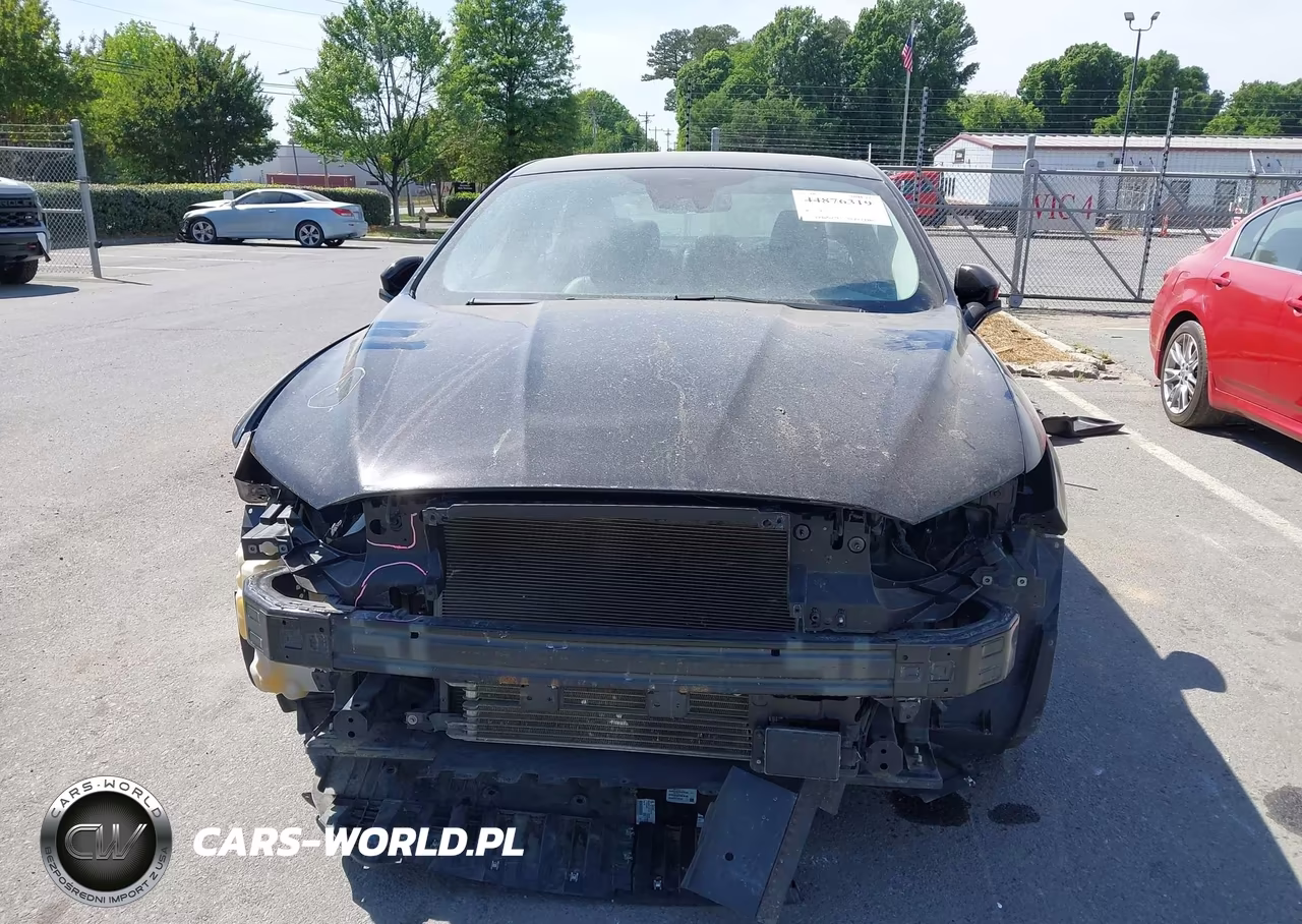 2019 Ford Fusion Hybrid Titanium VIN:3FA6P0RU7KR202936 - 13