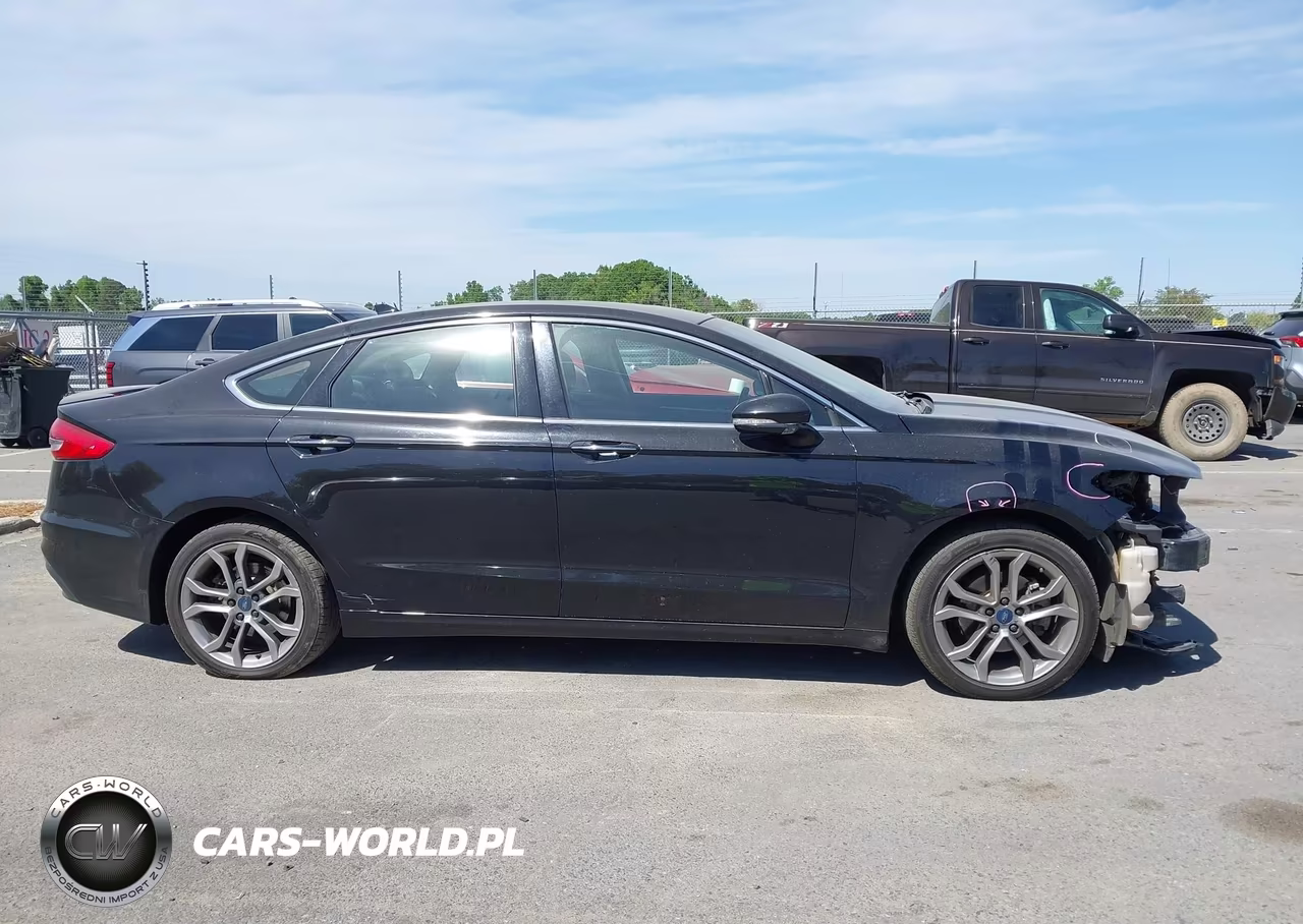 2019 Ford Fusion Hybrid Titanium VIN:3FA6P0RU7KR202936 - 14