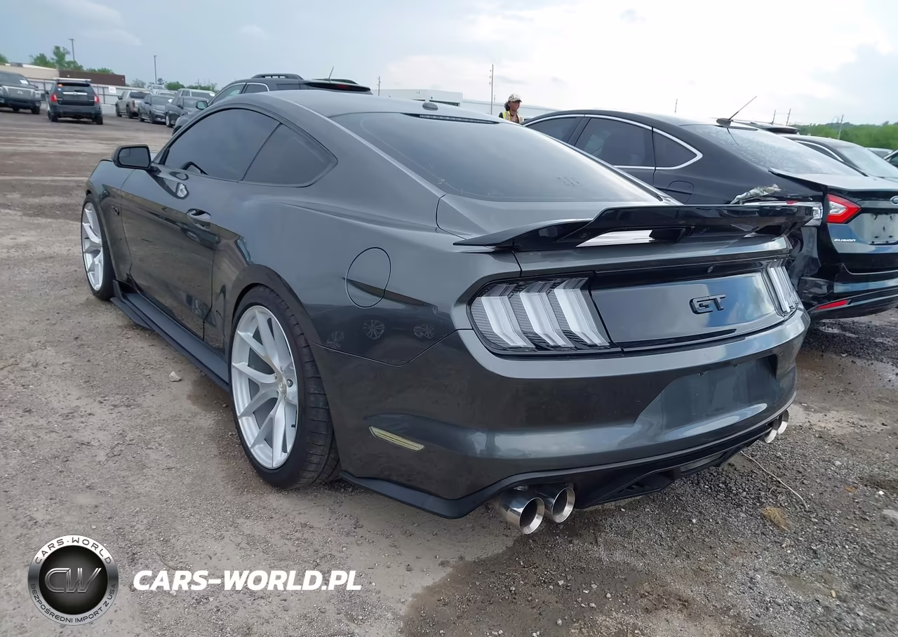 2017 Ford Mustang Gt Premium VIN:1FA6P8CF0H5208324 - 3