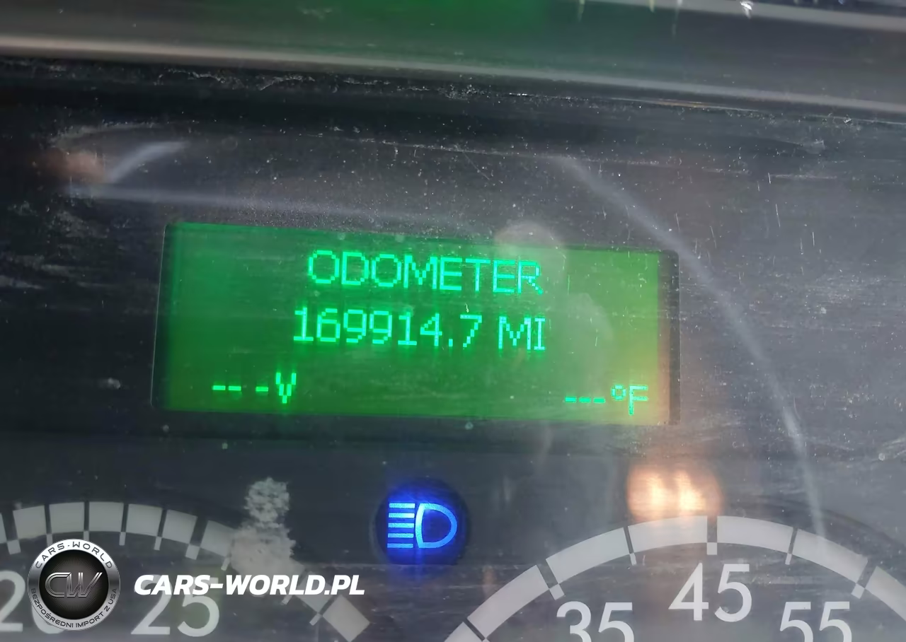 2018 Freightliner M2 106 VIN:1FVACXFC6JHJR2117 - 5