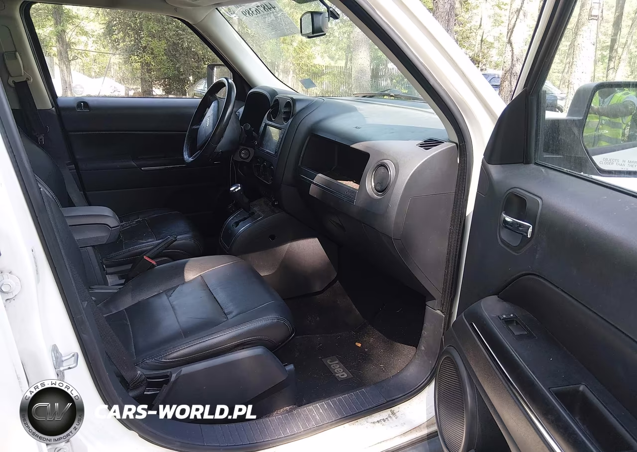 2009 Jeep Patriot Limited VIN:1J8FT48B79D173818 - 5