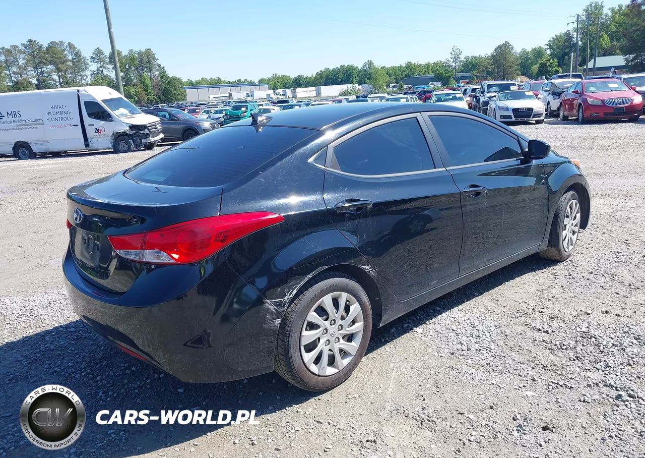 2012 Hyundai Elantra Gls VIN:5NPDH4AEXCH070737 - 4