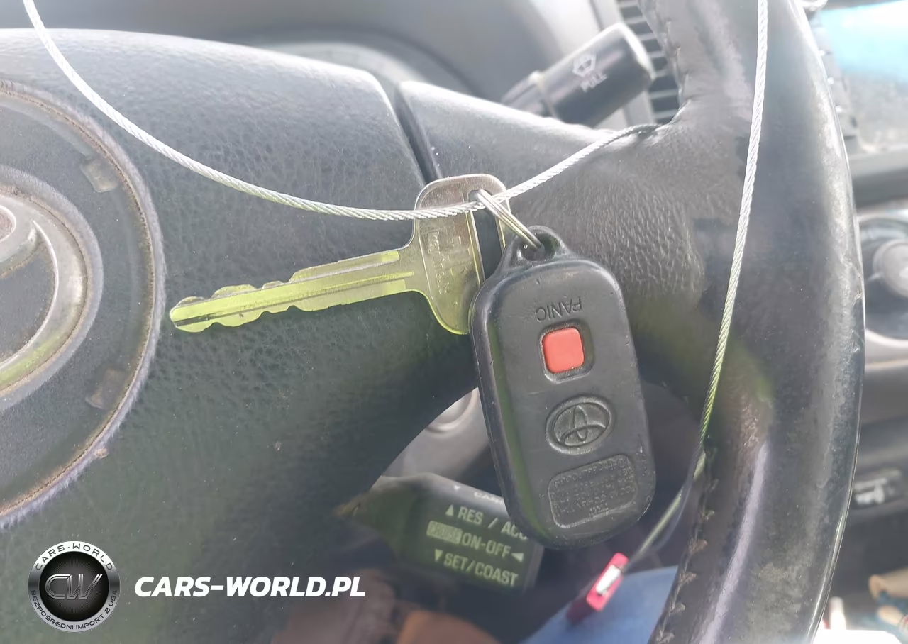 2002 Toyota Camry Se VIN:JTDBE32K720068549 - 11