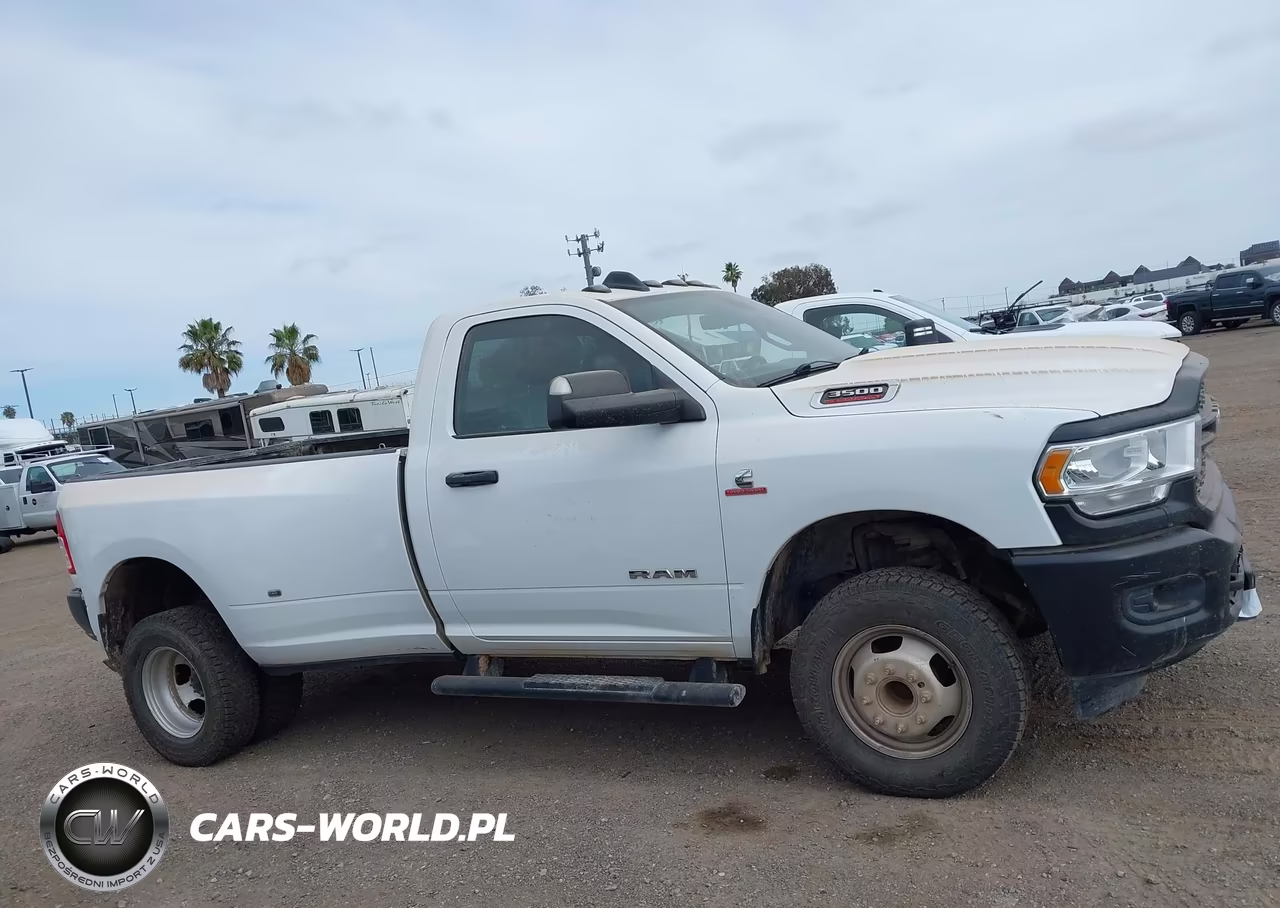 2022 Ram 3500 Tradesman 4X4 8' Box VIN:3C63RRAL8NG333556 - 13