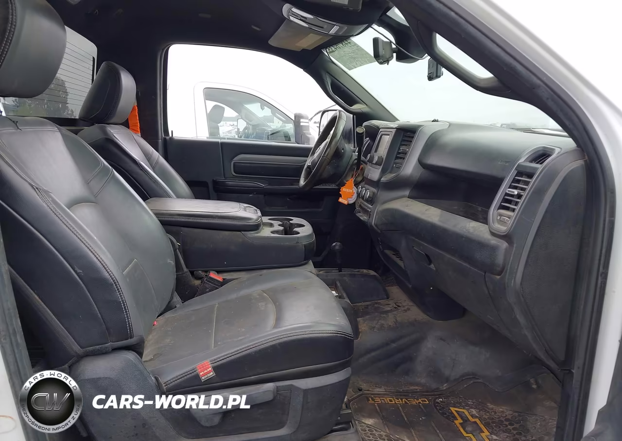 2022 Ram 3500 Tradesman 4X4 8' Box VIN:3C63RRAL8NG333556 - 5