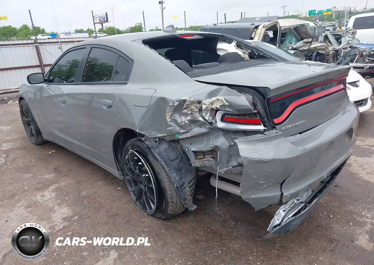 2018 Dodge Charger Sxt Plus Rwd VIN:2C3CDXHG4JH145054 - 3