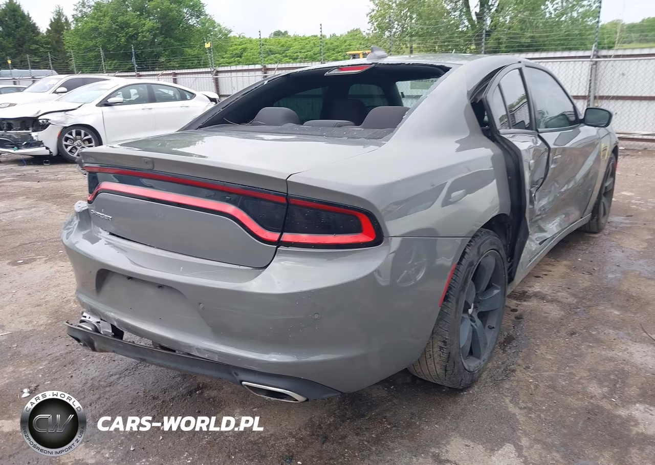 2018 Dodge Charger Sxt Plus Rwd VIN:2C3CDXHG4JH145054 - 4