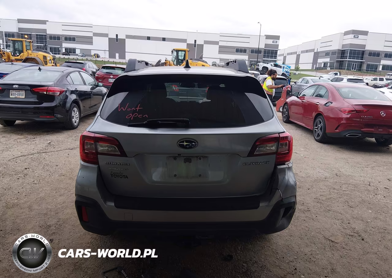 2018 Subaru Outback 2.5I Premium VIN:4S4BSADC3J3306859 - 16