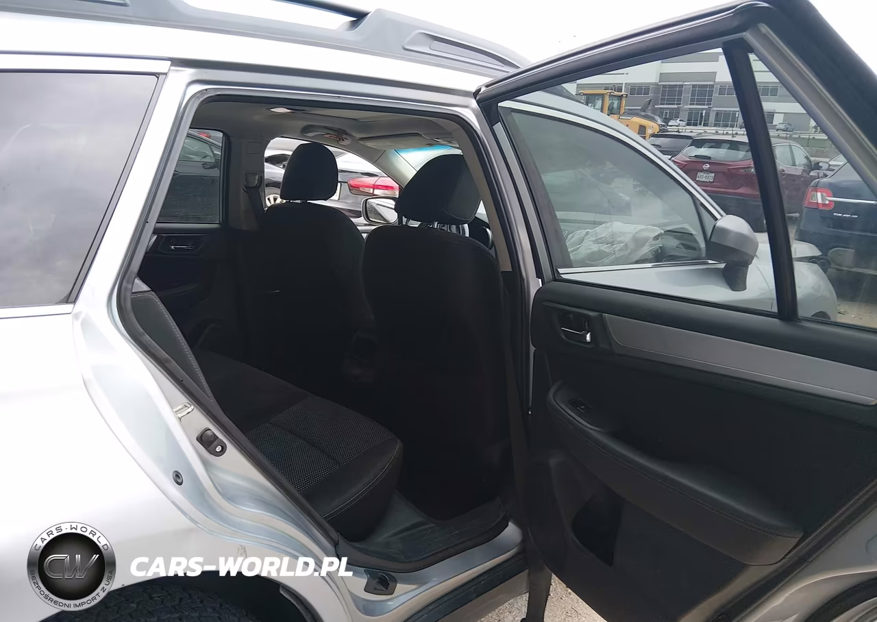 2018 Subaru Outback 2.5I Premium VIN:4S4BSADC3J3306859 - 8