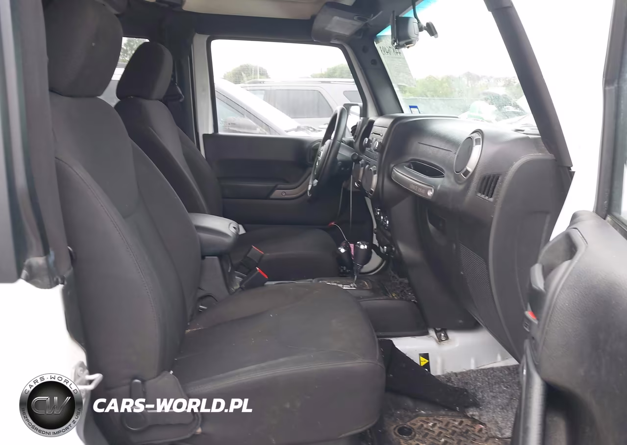 2015 Jeep Wrangler Sport VIN:1C4GJWAG2FL661336 - 5