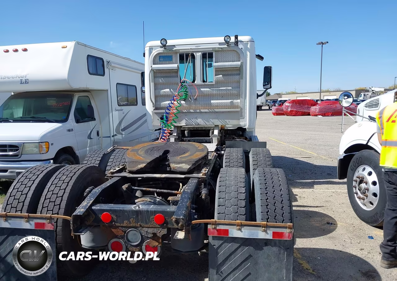 2014 Freightliner Cascadia 125 VIN:3AKJGEDV0ESFR1021 - 16