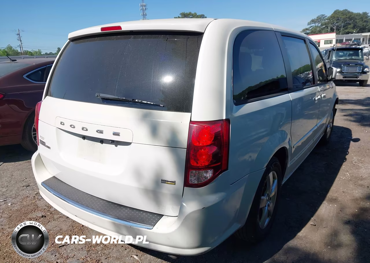 2013 Dodge Grand Caravan Sxt VIN:2C4RDGCG4DR687363 - 4