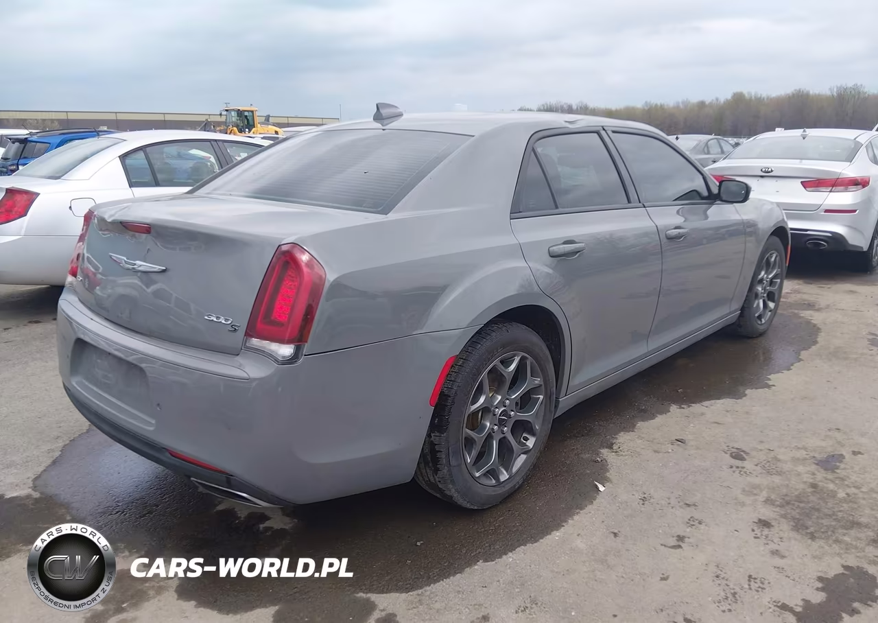 2017 Chrysler 300 300S Awd VIN:2C3CCAGG3HH604120 - 4