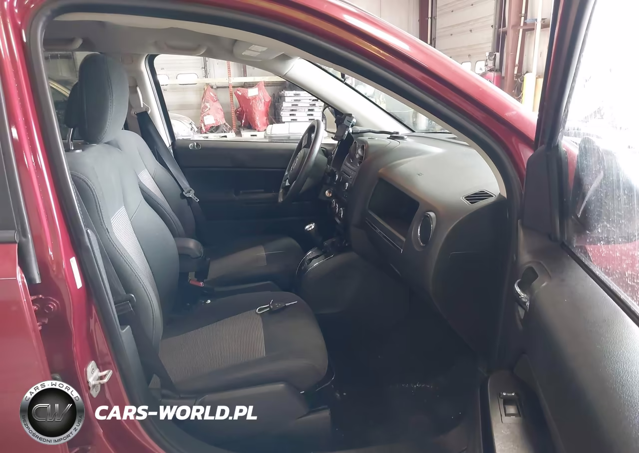 2012 Jeep Compass Sport VIN:1C4NJDBB0CD537862 - 5