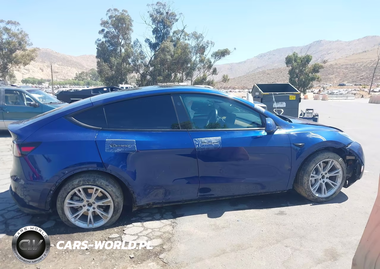 2023 Tesla Model Y Awd-Long Range Dual Motor All-Wheel Drive VIN:7SAYGDEE9PA211350 - 14