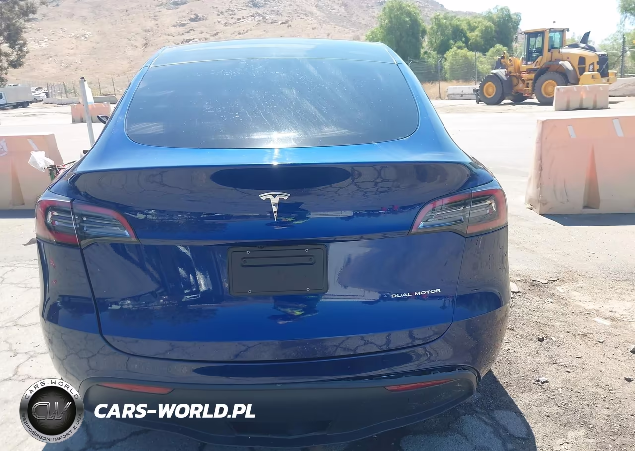 2023 Tesla Model Y Awd-Long Range Dual Motor All-Wheel Drive VIN:7SAYGDEE9PA211350 - 17