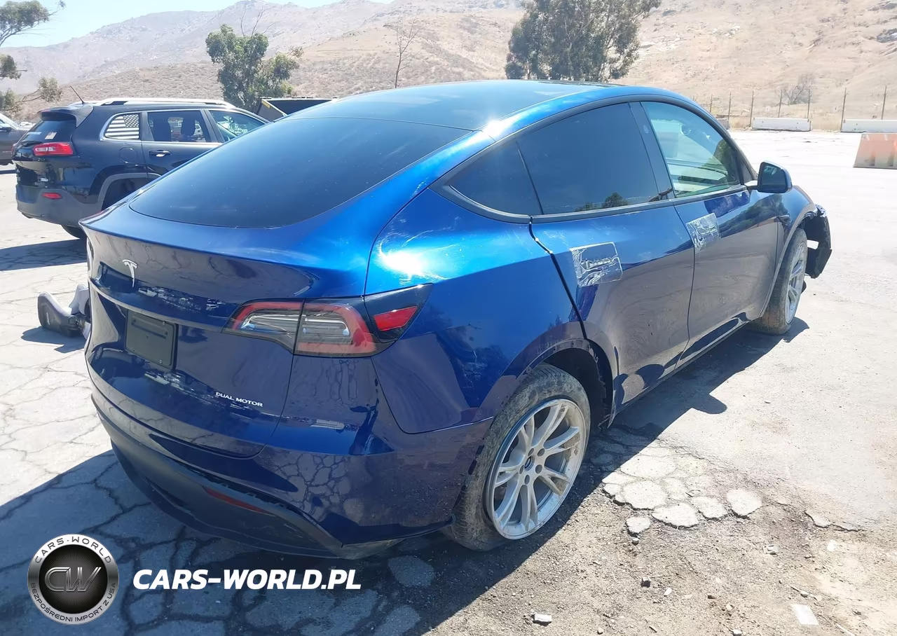 2023 Tesla Model Y Awd-Long Range Dual Motor All-Wheel Drive VIN:7SAYGDEE9PA211350 - 4