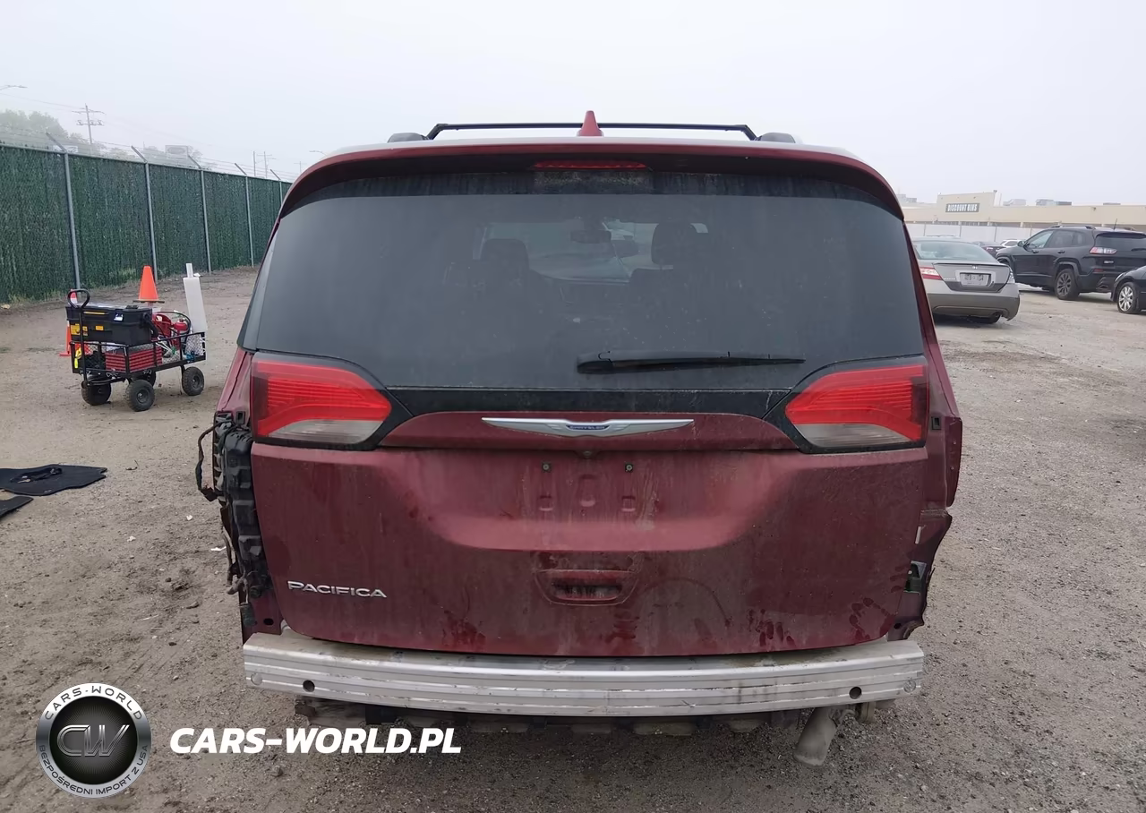 2020 Chrysler Pacifica Touring L VIN:2C4RC1BG7LR125277 - 17