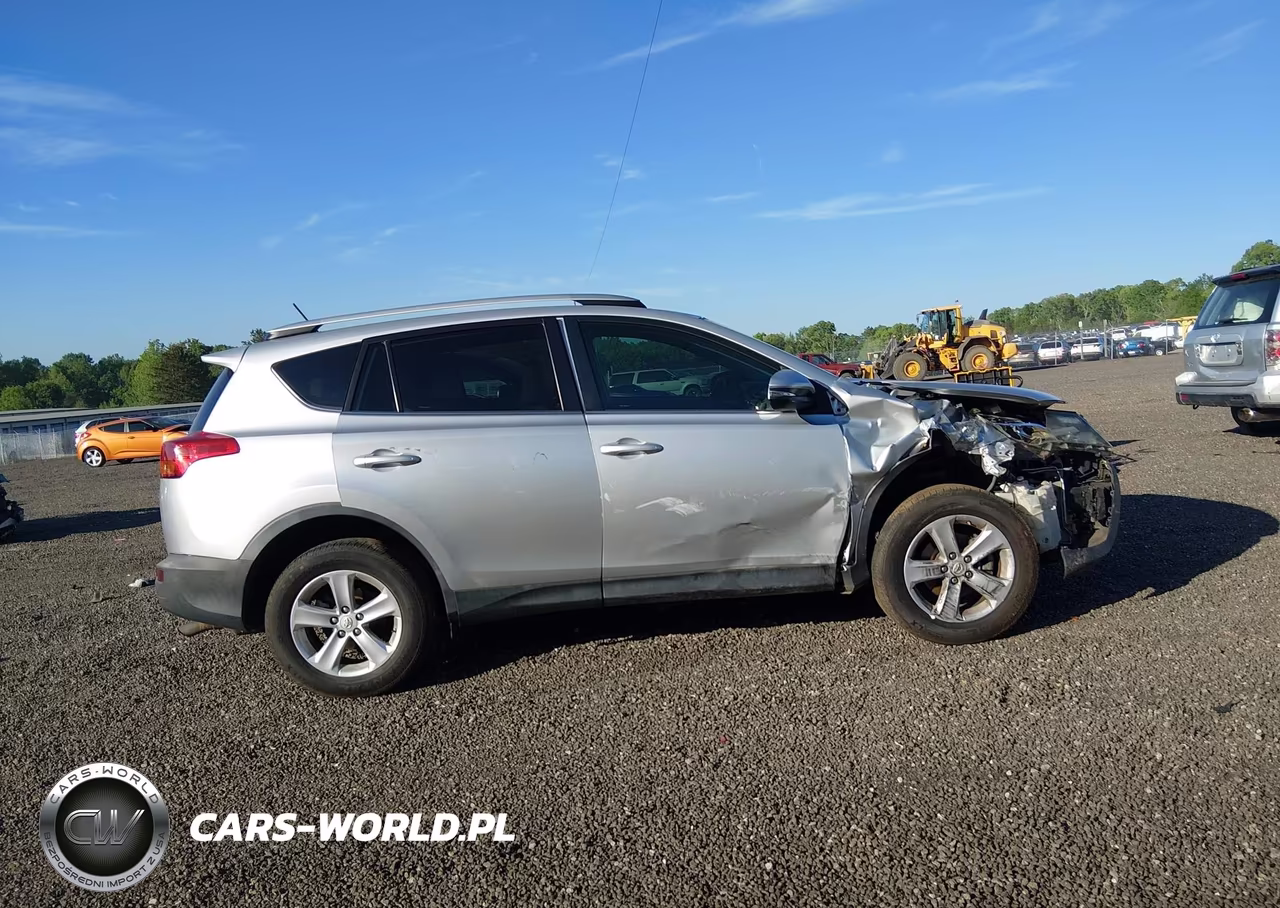 2013 Toyota Rav4 Xle VIN:2T3WFREV3DW016017 - 14