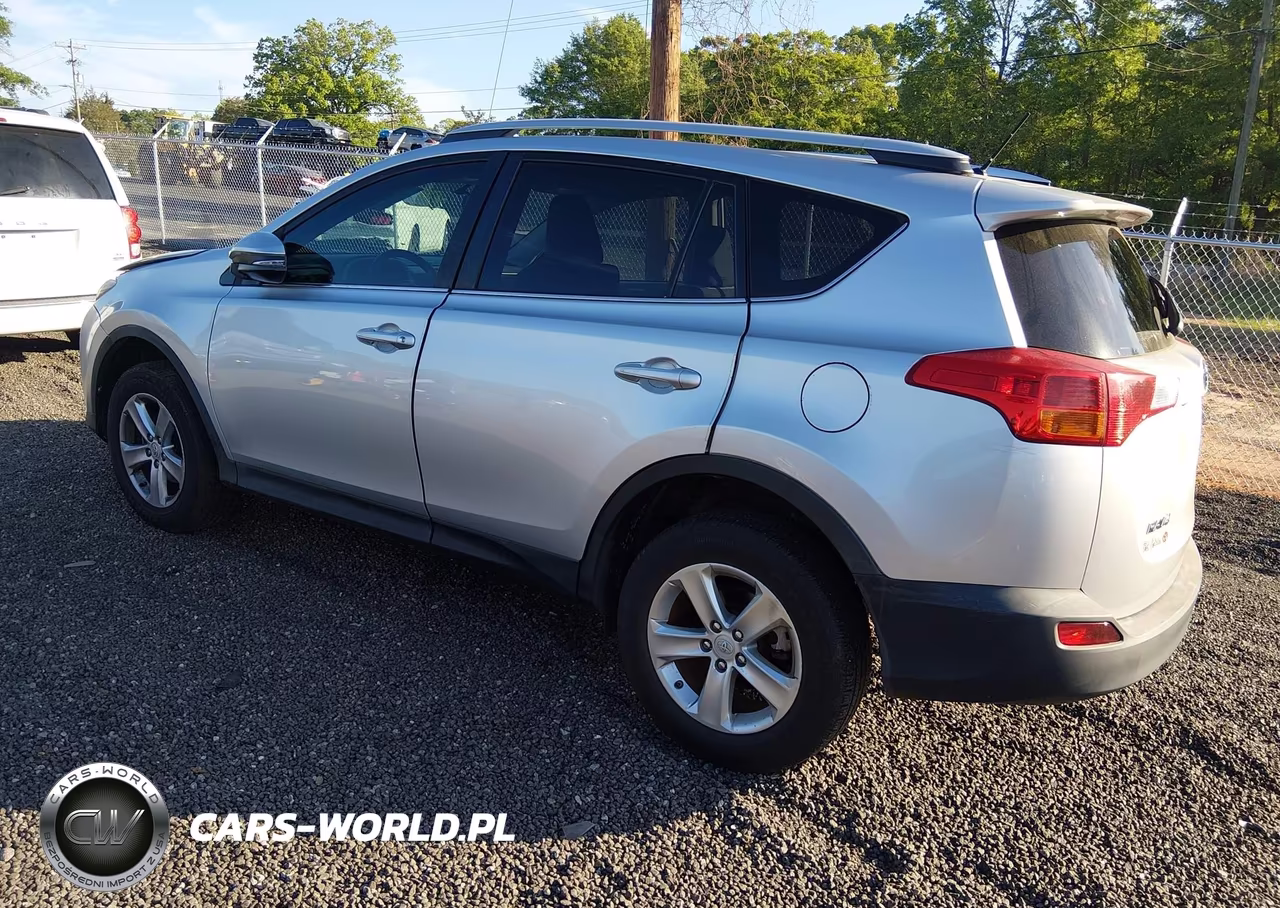 2013 Toyota Rav4 Xle VIN:2T3WFREV3DW016017 - 3