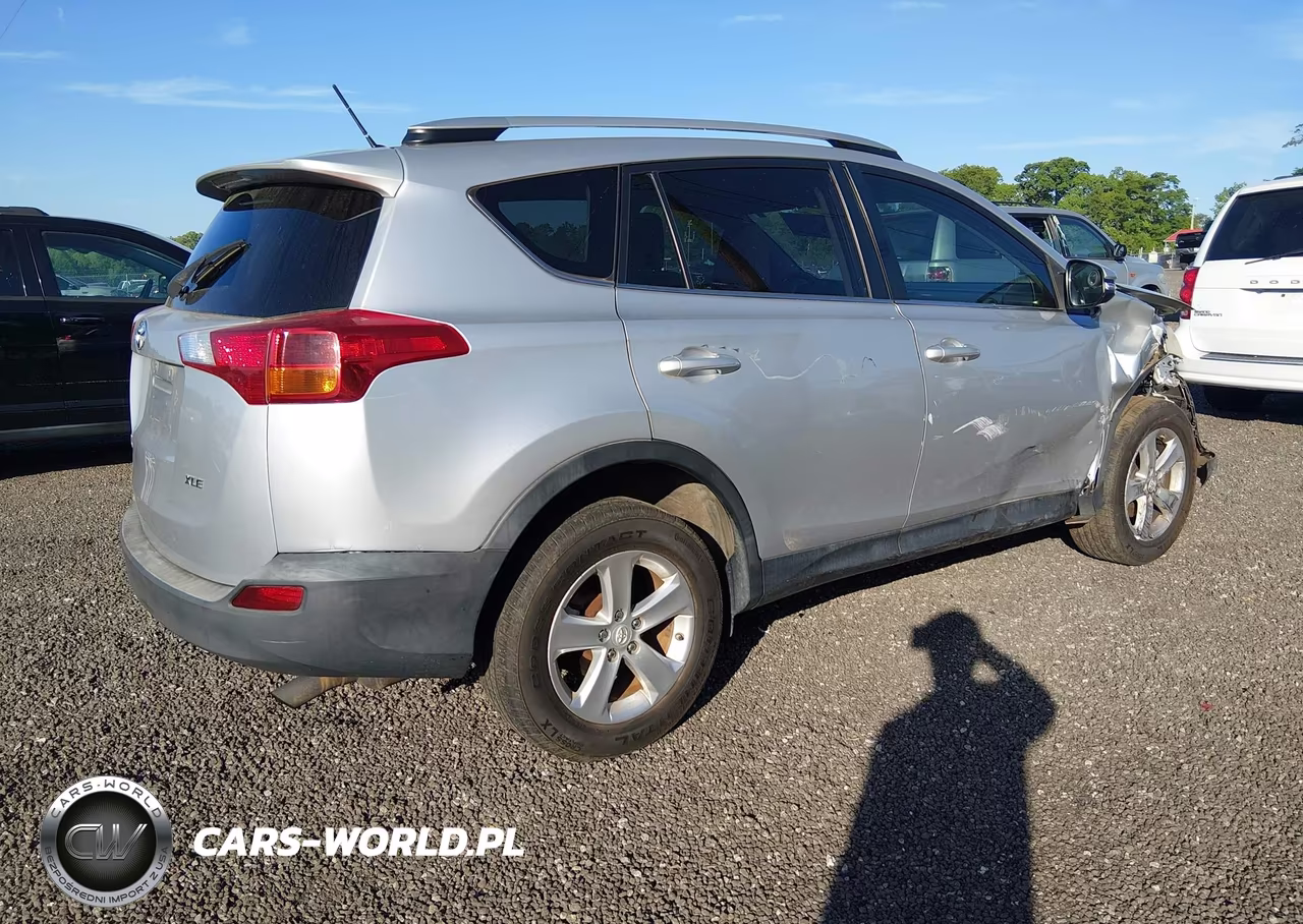 2013 Toyota Rav4 Xle VIN:2T3WFREV3DW016017 - 4