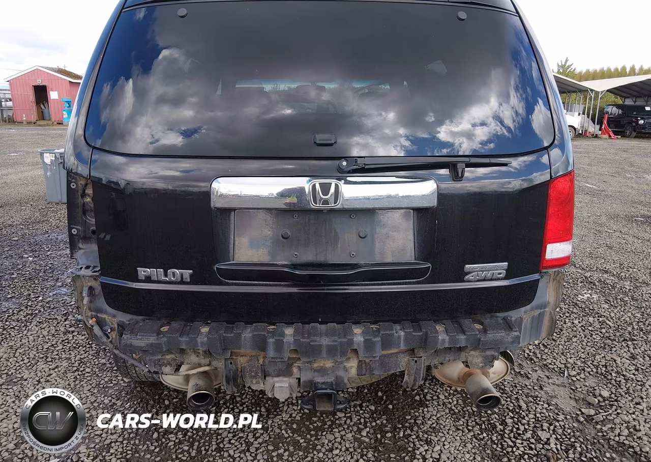 2011 Honda Pilot Touring VIN:5FNYF4H90BB061185 - 6