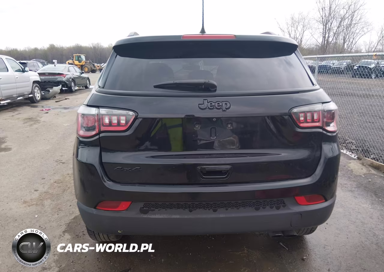 2019 Jeep Compass Altitude 4X4 VIN:3C4NJDBB2KT787614 - 16