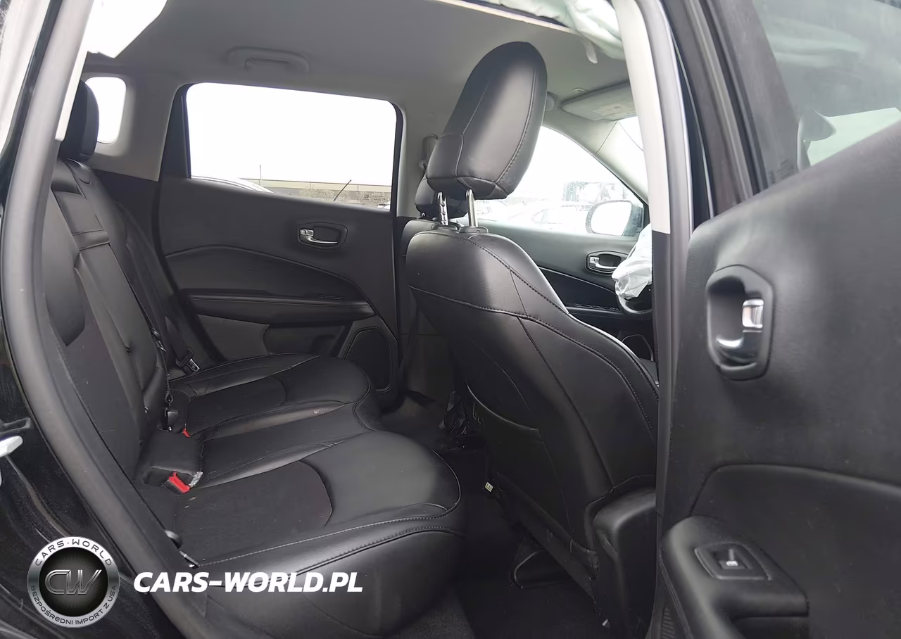 2019 Jeep Compass Altitude 4X4 VIN:3C4NJDBB2KT787614 - 8