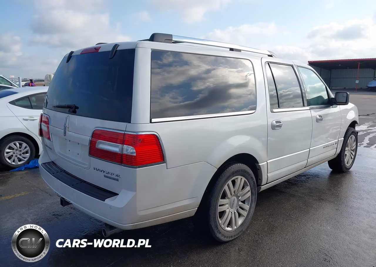 2014 Lincoln Navigator L VIN:5LMJJ3H5XEEL08802 - 4