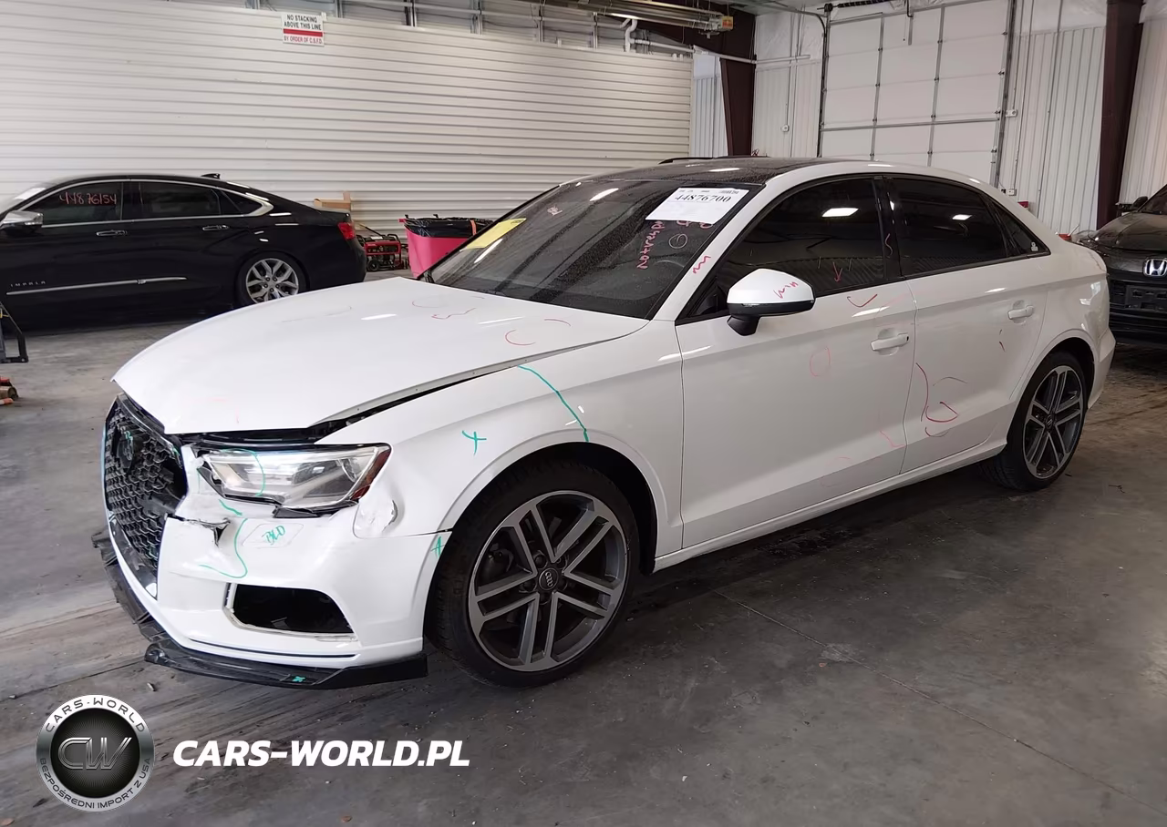 2017 Audi A3 2.0T Premium VIN:WAUAUGFFXH1043048 - 2