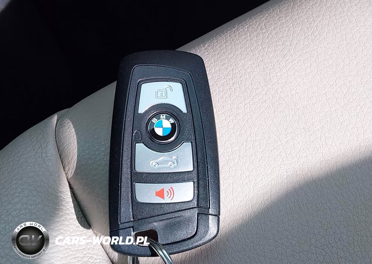 2013 BMW 535I VIN:WBAFR7C5XDC828641 - 11