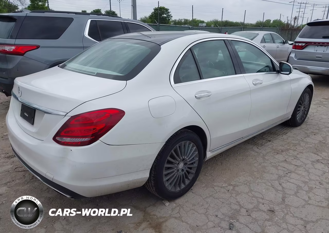 2015 Mercedes-Benz C 300 Luxury VIN:55SWF4JB4FU094845 - 4