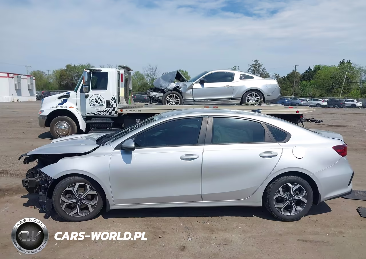 2020 Kia Forte Lxs VIN:3KPF24ADXLE173016 - 15