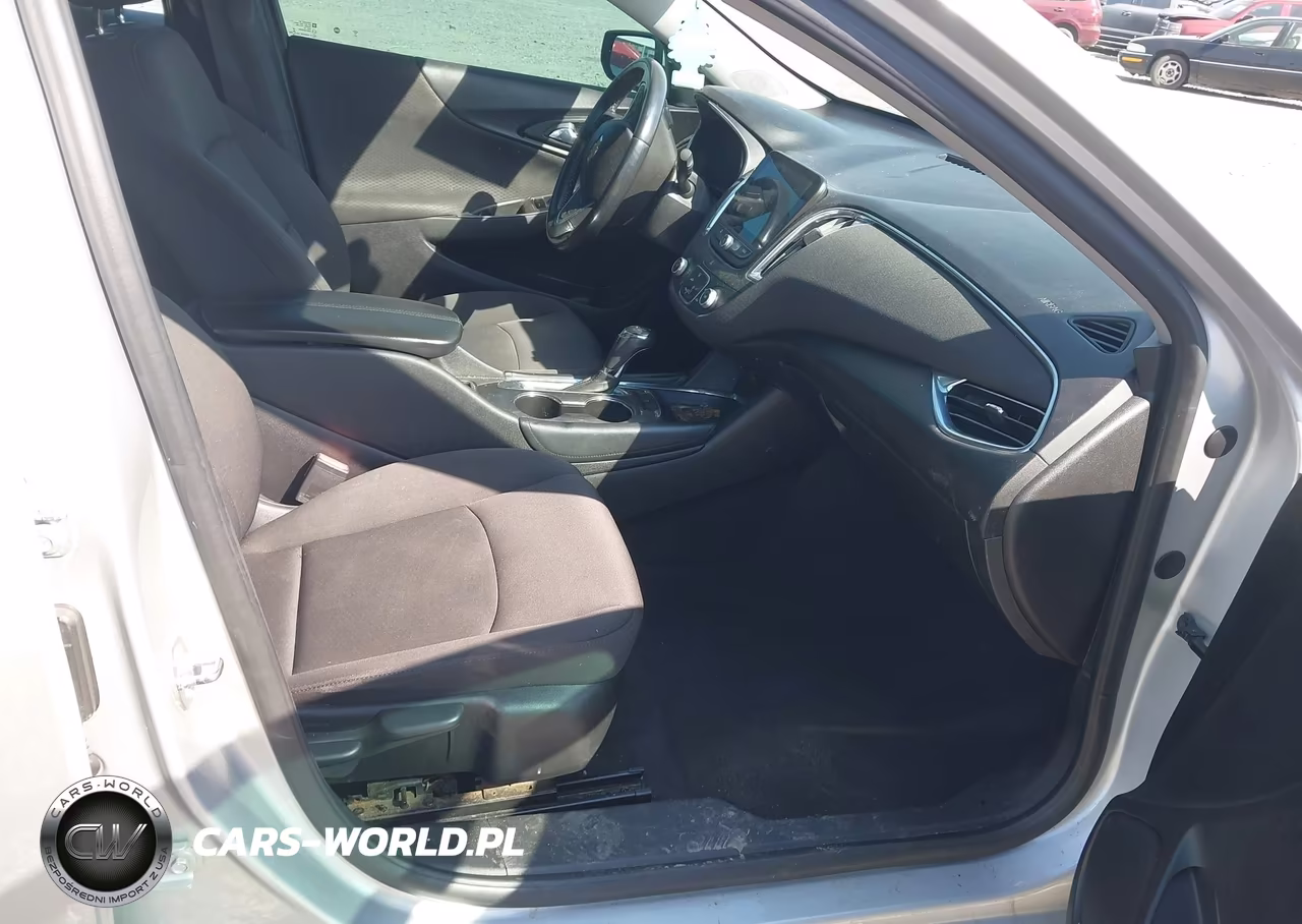 2018 Chevrolet Malibu Lt VIN:1G1ZD5ST7JF229797 - 5