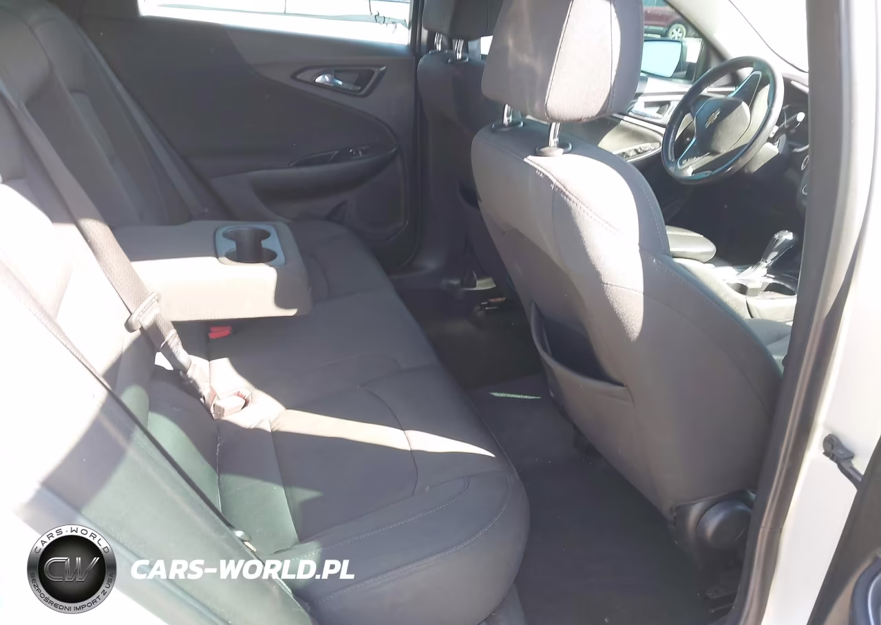 2018 Chevrolet Malibu Lt VIN:1G1ZD5ST7JF229797 - 8
