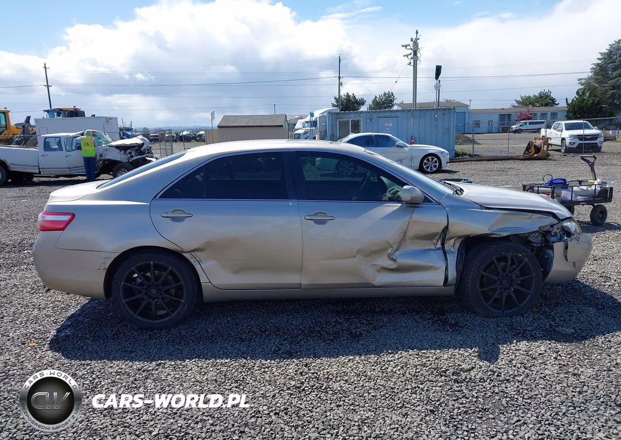 2007 Toyota Camry Le VIN:JTNBE46K473000176 - 13