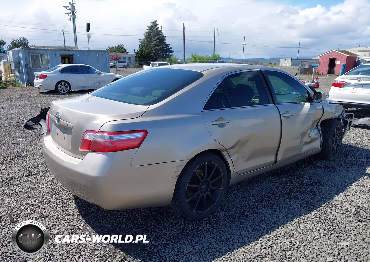 2007 Toyota Camry Le VIN:JTNBE46K473000176 - 4