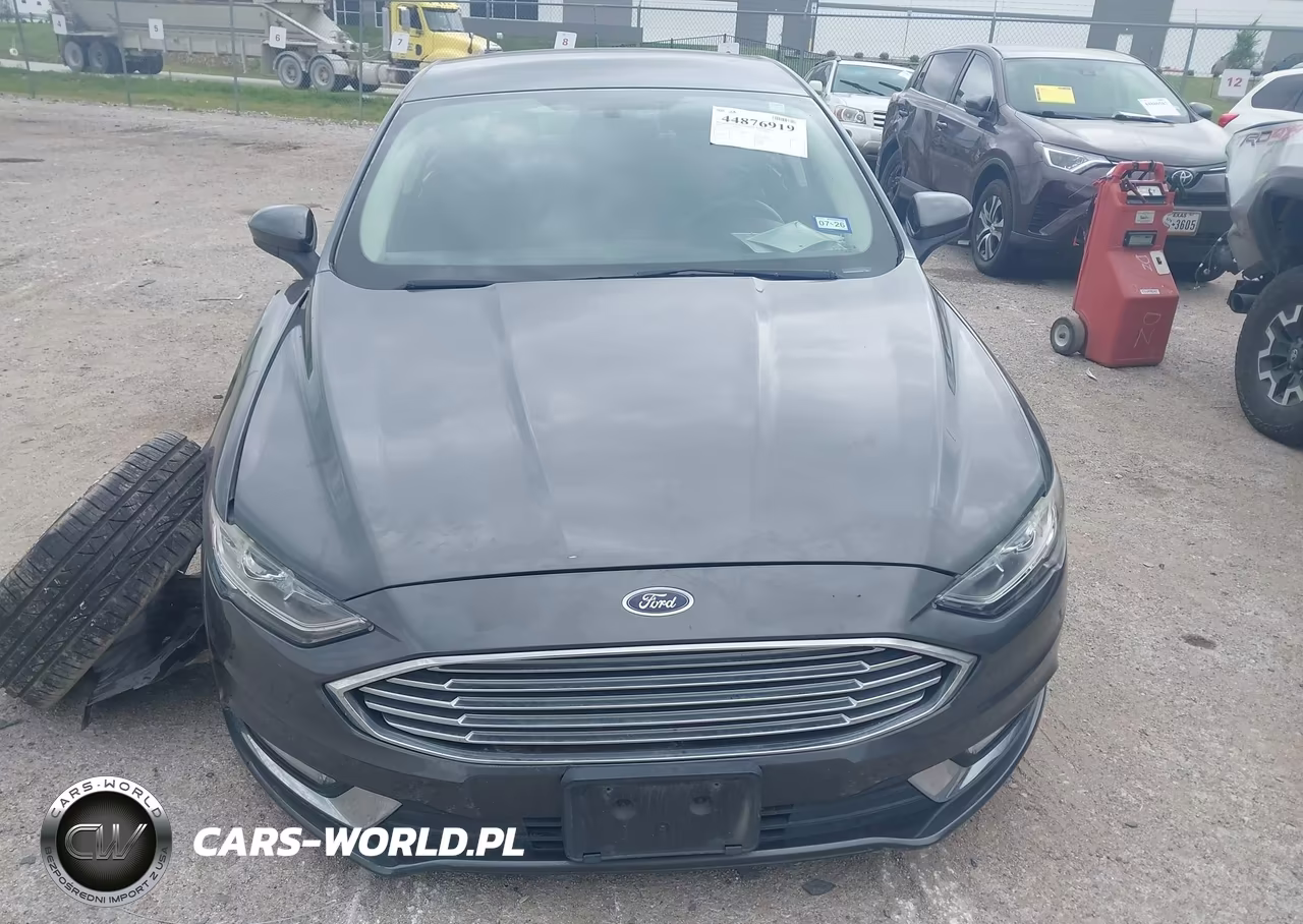 2018 Ford Fusion S VIN:3FA6P0G70JR193606 - 13