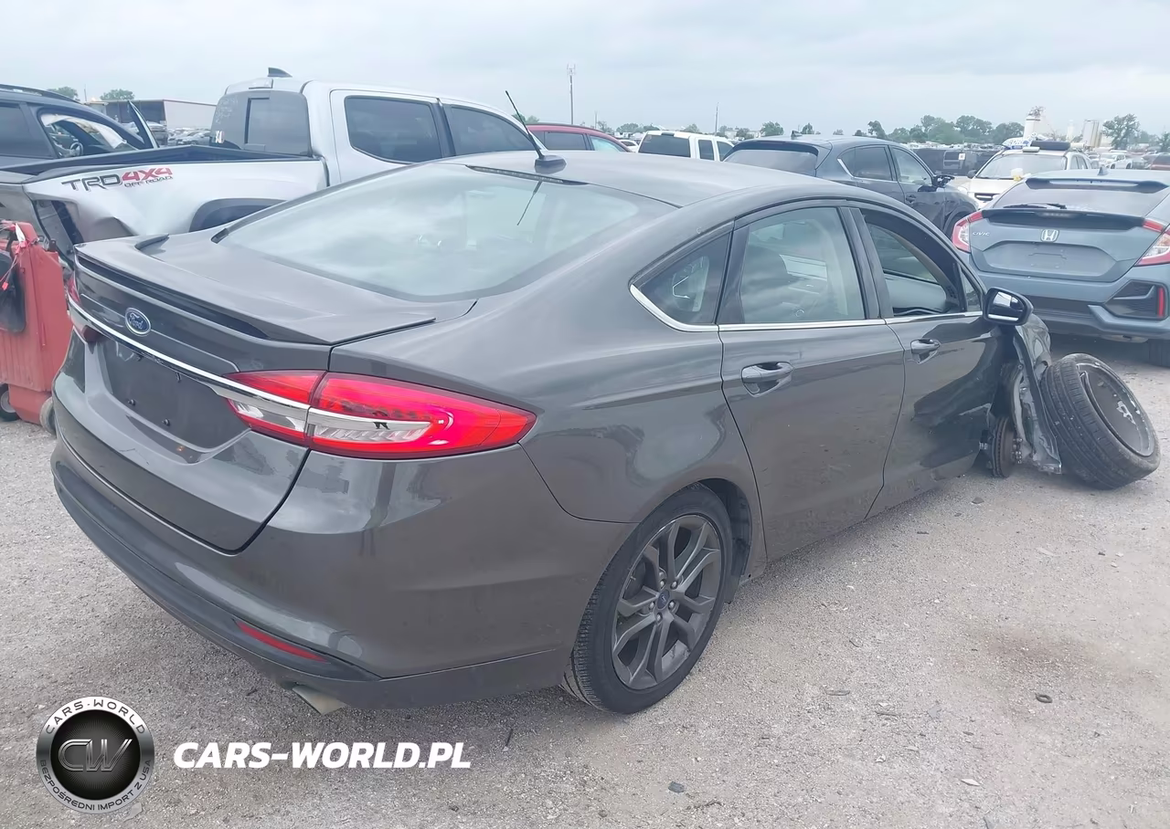 2018 Ford Fusion S VIN:3FA6P0G70JR193606 - 4