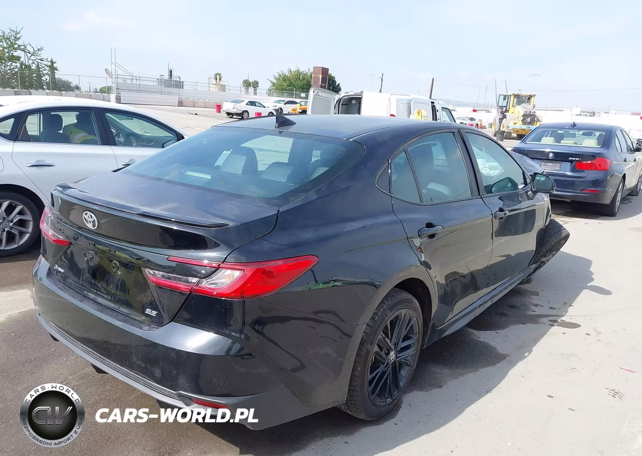 2025 Toyota Camry Se VIN:4T1DAACK5SU533342 - 4