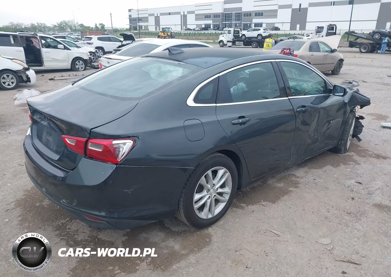 2017 Chevrolet Malibu 1Lt VIN:1G1ZE5ST5HF188609 - 4